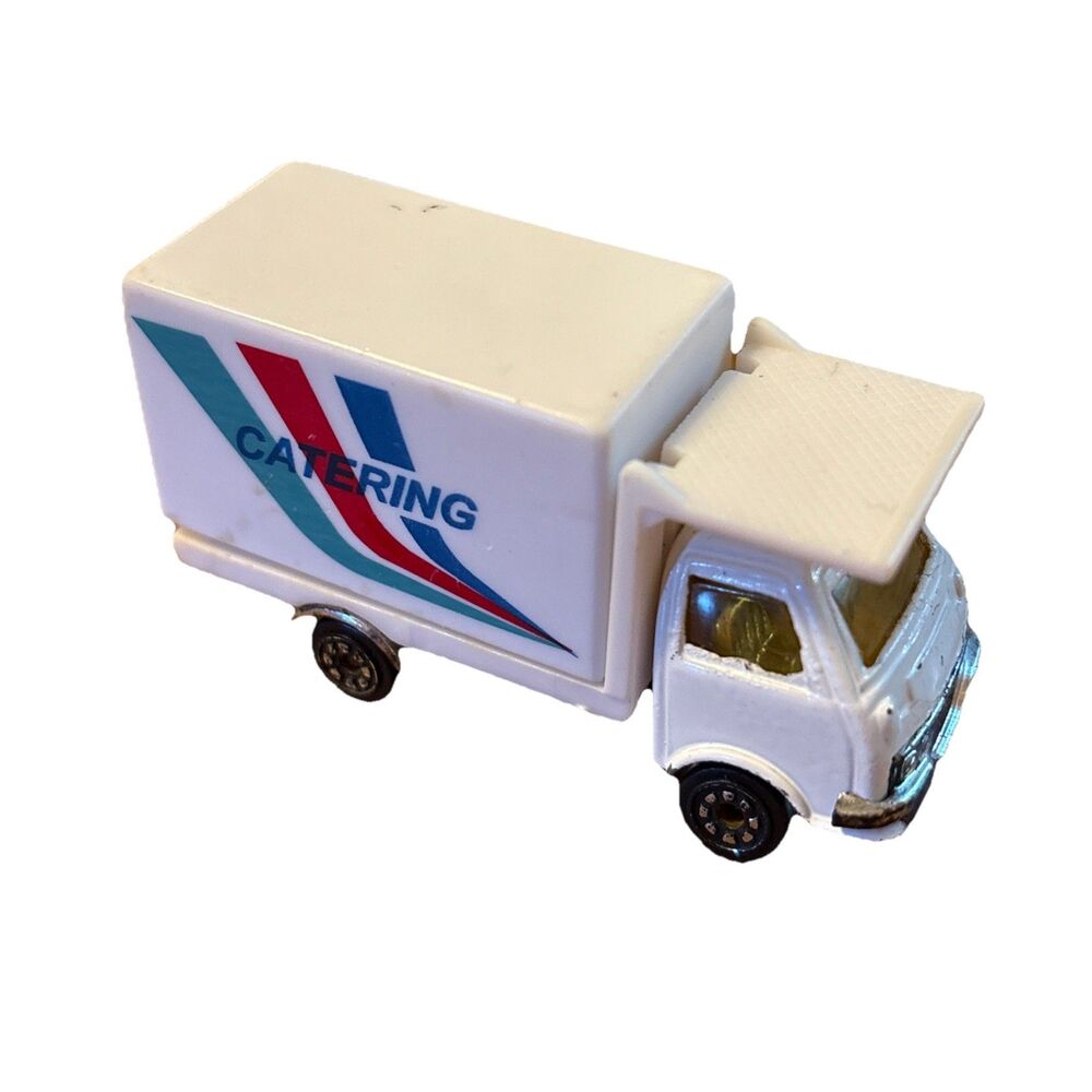 Collectible Food Catering Truck * Airport Exclusive Unbranded 1:64 Scale Car